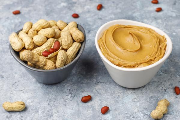 راهنمای جامع خرید عمده بادام زمینی برای کره گیری