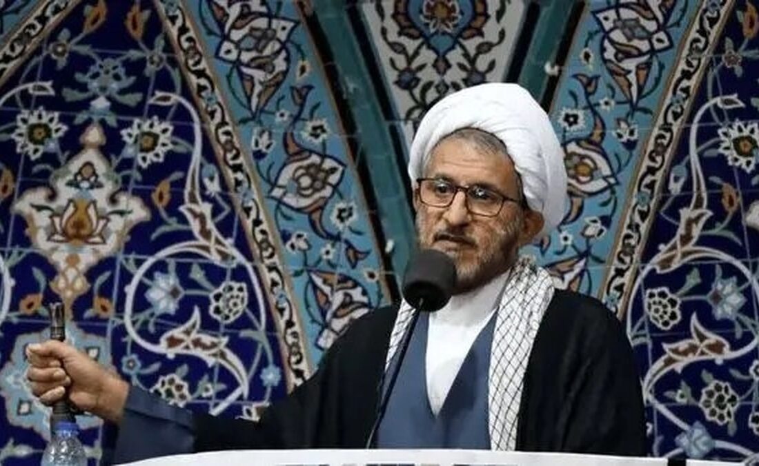 استعفای یک امام جمعه پس از استفاده از کلمه حرام‌زاده