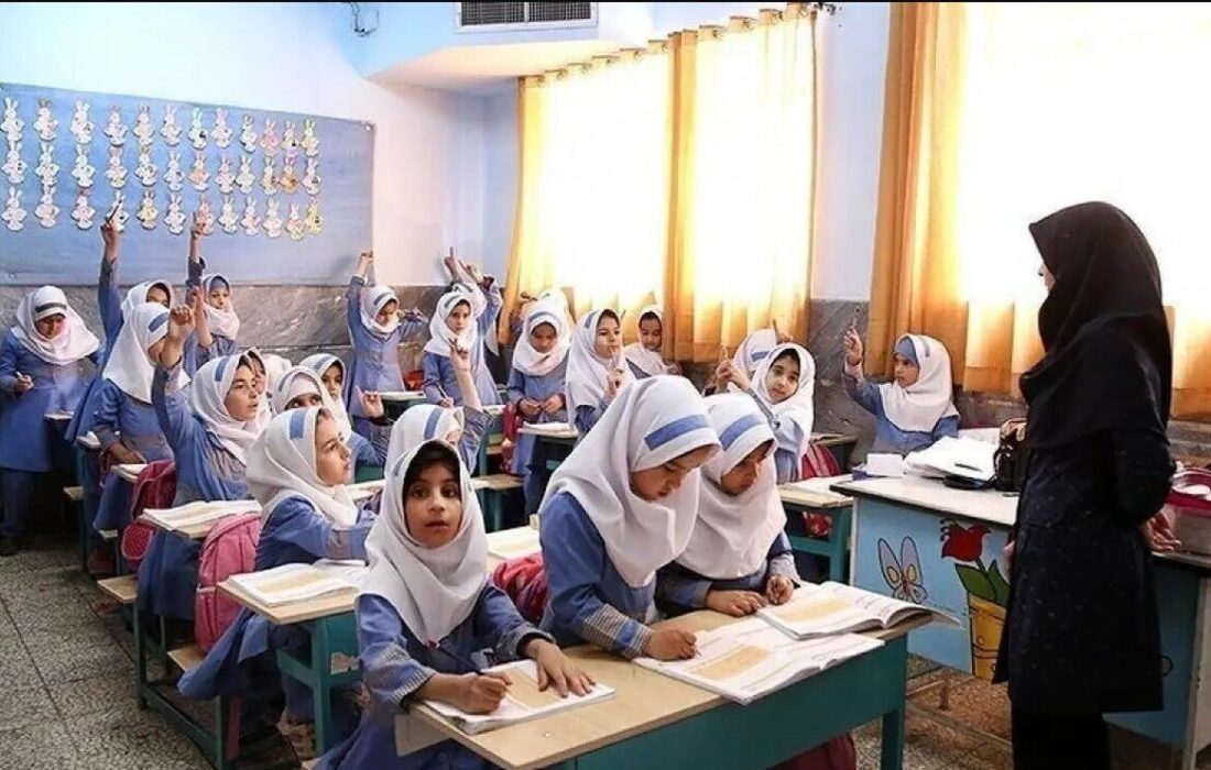 اطلاعیه تعطیلی مدارس تهران فردا چهارشنبه ۱۰ دی ۱۴۰۴ / مدارس تعطیل شد یا مجازی؟