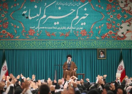 الگوی زن تراز در نگاه رهبر انقلاب؛ انسان عرشی و کنشگر اجتماعی