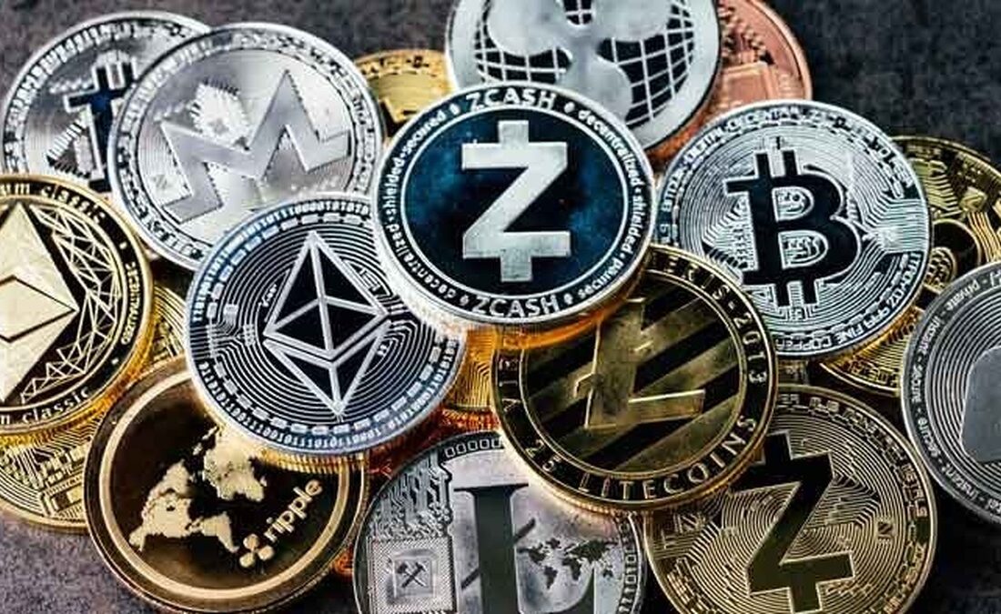 قیمت ارزهای دیجیتال امروز یکشنبه ۲۳ آذر ۱۴۰۴ / بیتکوین و اتریوم در مسیر نزولی محدود
