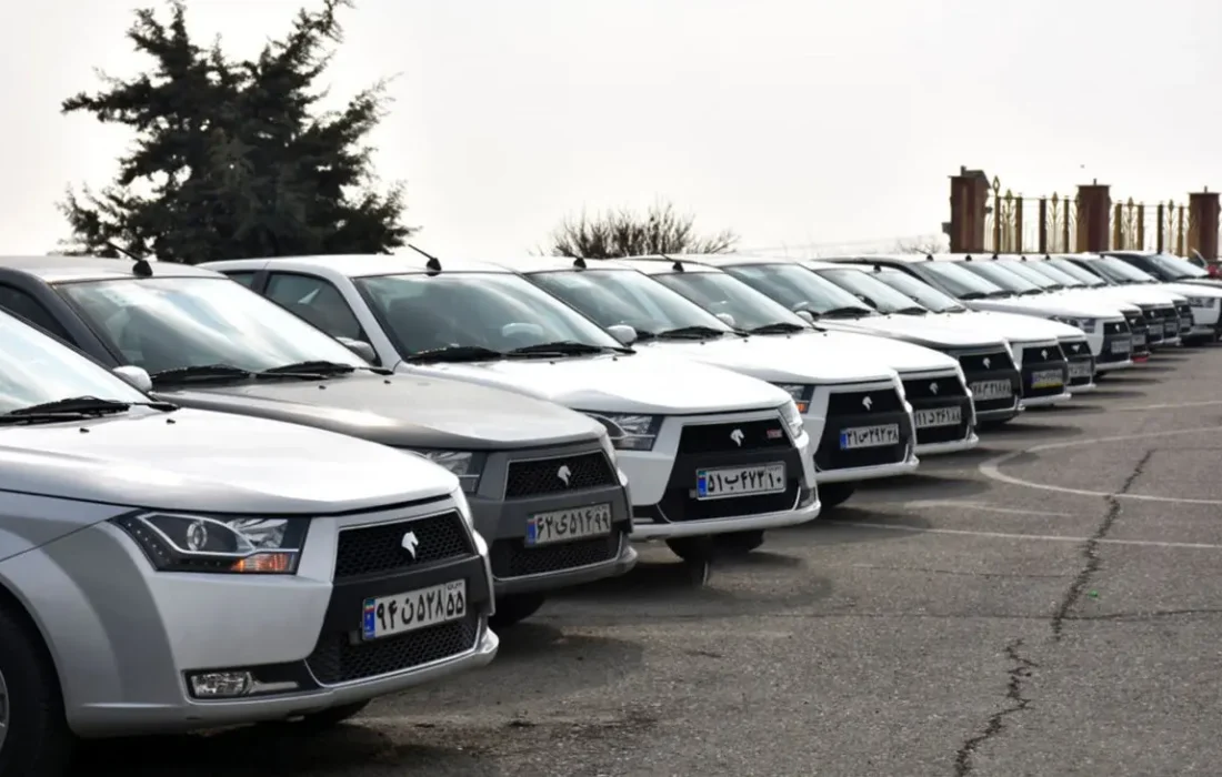 قیمت روز محصولات ایران خودرو و سایپا/ قیمت دنا پلاس، پژو 207 و شاهین پلاس امروز دوشنبه 1 دی 1404 چقدر شد؟