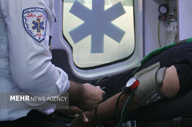 چهار مصدوم در واژگونی خودروی ام‌وی‌ام در محور قم ـ سلفچگان