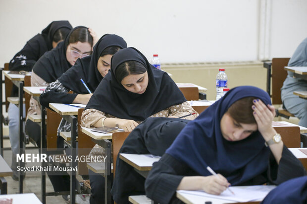 ۴۸ داوطلب شاهد و ایثارگر بدون سهمیه جزو برترینهای کنکور ۱۴۰۴ شدند