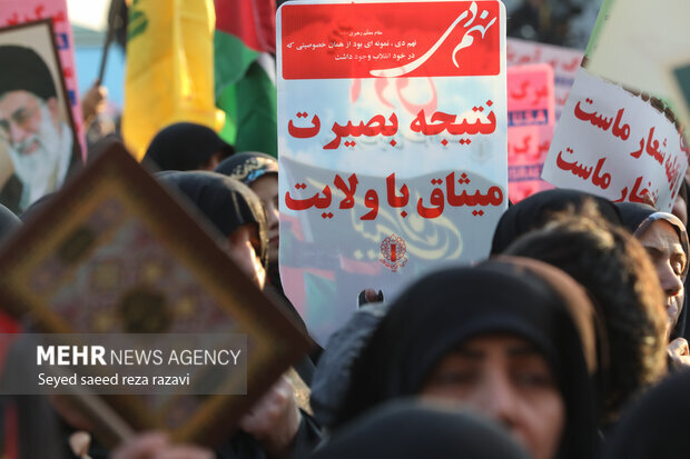 ۹ دی نماد بصیرت، وحدت و وفاداری ملت ایران به آرمان‌های انقلاب است