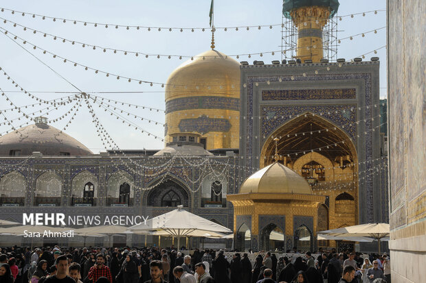 حرم مطهر رضوی در سالروز رحلت عقیله بنی‌هاشم (س) به سوگ نشست