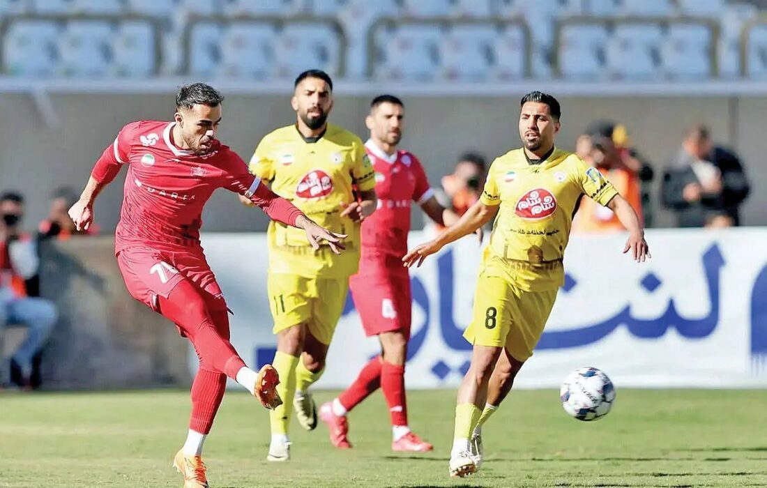 پرسپولیس در مسیر صدر / رقابت با تراکتور و استقلال ادامه دارد