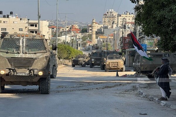 یورش نظامیان رژیم صهیونیستی به مناطق مختلف کرانه باختری