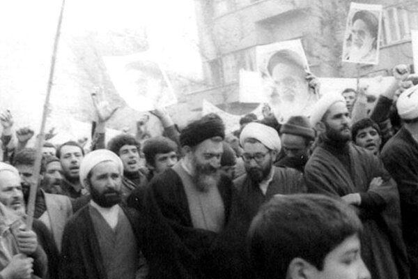 انقلاب اسلامی، قرآن را به متن زندگی اجتماعی مردم وارد کرد