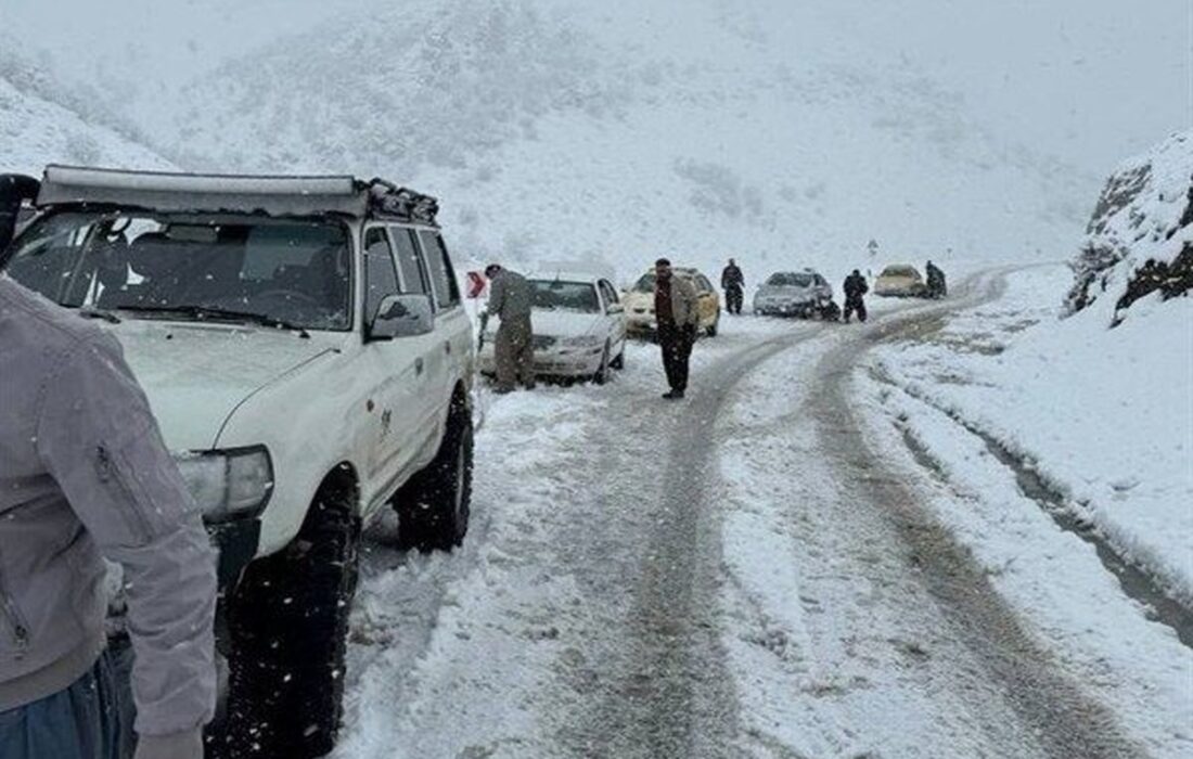 بارش برف و باران در ۲۶ استان / ۷ محور کشور مسدود شد