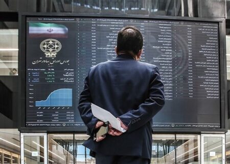 بازار سهام امروز هم قرمزپوش بود