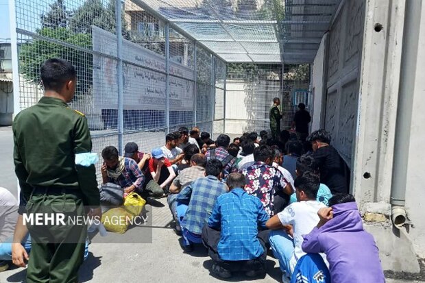 جمع آوری ۱۳۲ نفر از اتباع بیگانه غیرمجاز در زابل