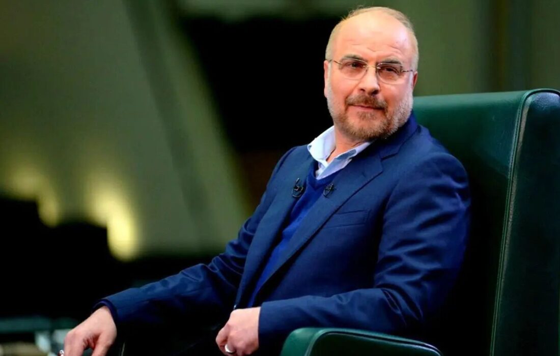 حضور قالیباف در یک مراسم ختم همراه با پدرش +عکس