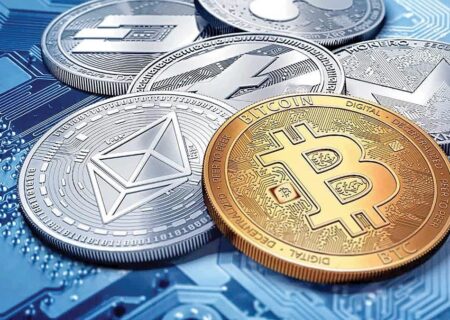 قیمت ارز‌های دیجیتال امروز پنجشنبه ۲۳ بهمن ۱۴۰۴ / بیت‌کوین و اتریوم افزایش یافتند