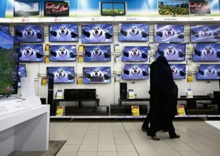 قیمت روز پرفروش‌ترین تلویزیون‌های ۵۰ اینچ بازار اعلام شد+ جدول