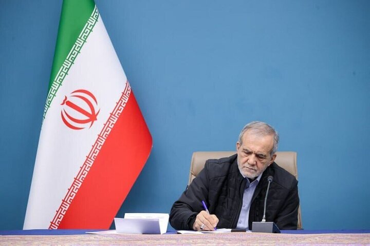 پیام قدردانی پزشکیان از حضور پرشور ملت ایران در راهپیمایی ۲۲ بهمن